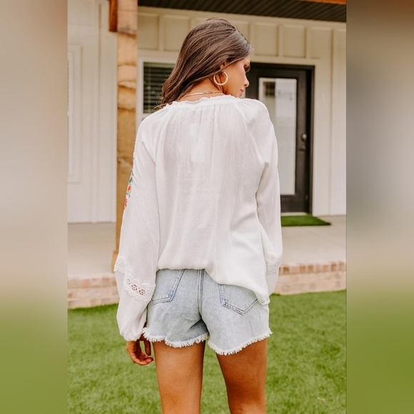 NEW! Impressions Dune Dreaming Embroidered Top In White, Size Medium - Picture 5 of 8